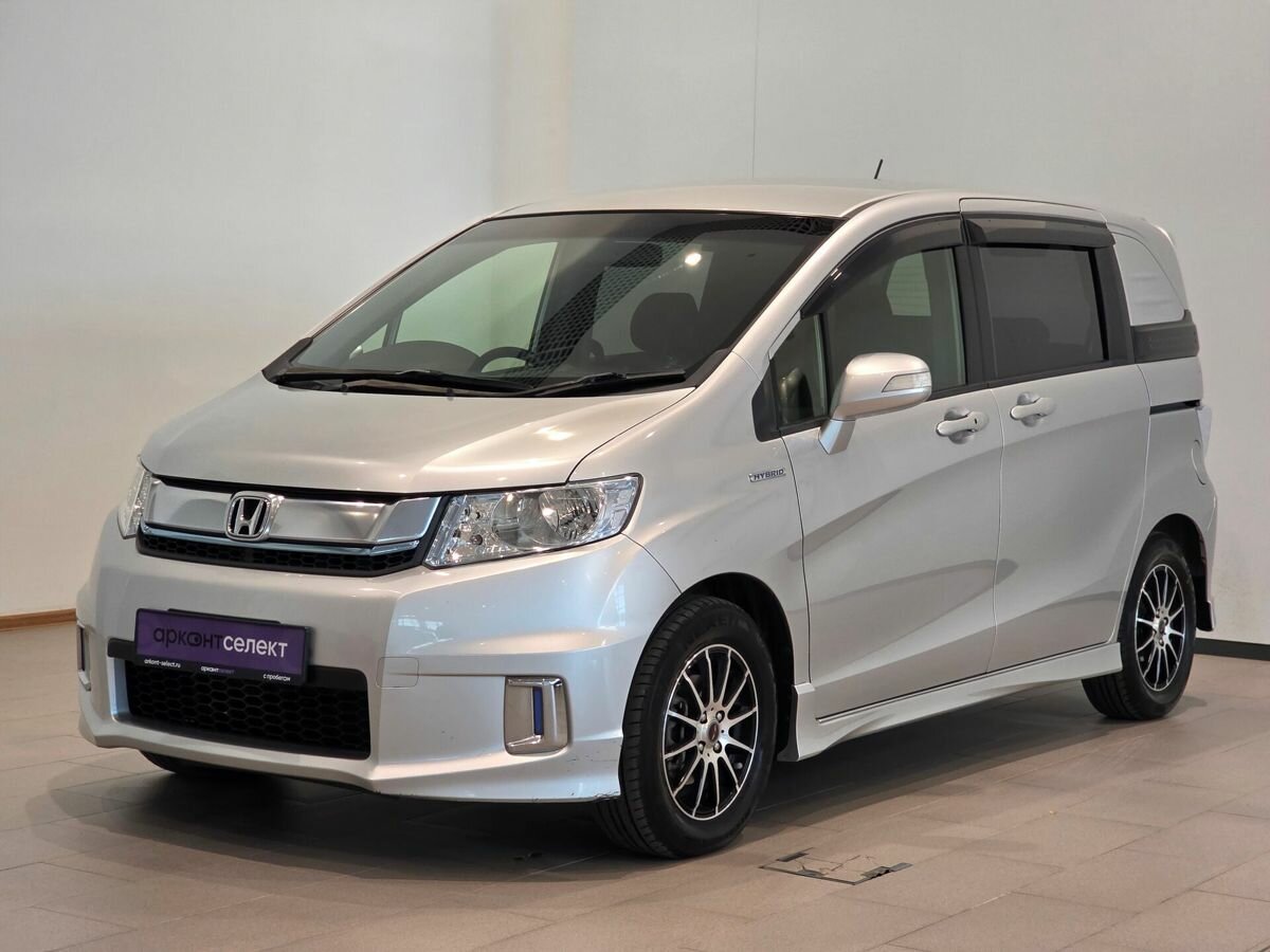 Открыть фотографии: Honda Freed I Рестайлинг 2