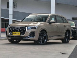 2025 Audi Q7 55 TFSI II (4M) Рестайлинг 2, бежевый, 13100000 рублей, вид 1