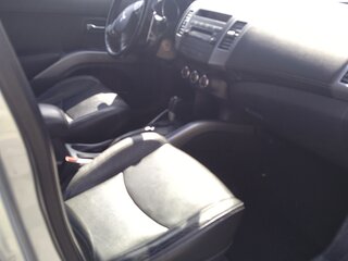2011 Mitsubishi Outlander II Рестайлинг, серебристый, 1190000 рублей, вид 3