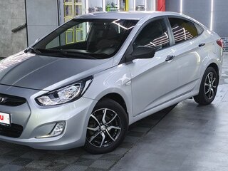 2014 Hyundai Solaris I, серебристый, 780000 рублей, вид 1