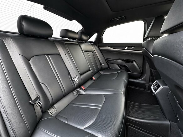 2021 Kia K5 III, серый, 3100000 рублей - вид 18