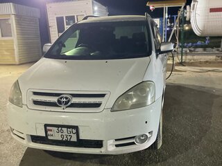 2003 Toyota Ipsum II (M20), серебристый, 650000 рублей, вид 1