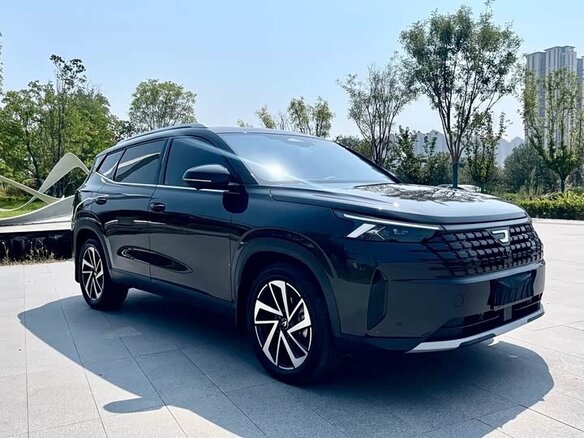 2026 Jetta VS8, чёрный - вид 2