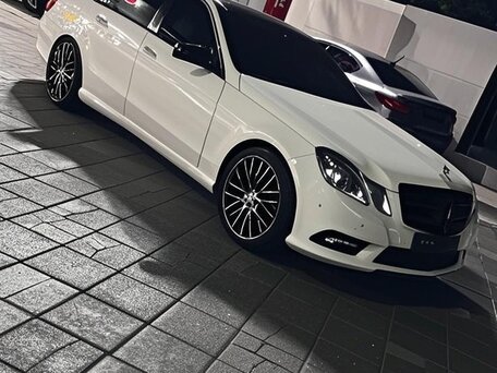 2011 Mercedes-Benz E-Класс 300 IV (W212, S212, C207), белый, 1300000 рублей, вид 2