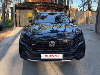 2019 Volkswagen Touareg III, синий, 4390000 рублей, вид 1