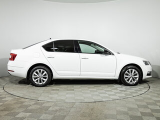 2017 Skoda Octavia III (A7) Рестайлинг, белый, 1499700 рублей, вид 4