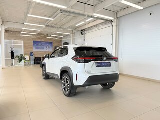 2021 Toyota Yaris Cross I, белый, 2249900 рублей, вид 4