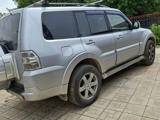 2011 Mitsubishi Pajero IV Рестайлинг 1, серебристый, 1600000 рублей, вид 5