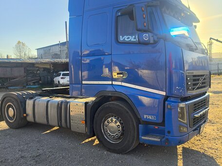 2010 Volvo FH, синий, 4100000 рублей, вид 2