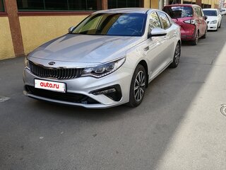 2019 Kia Optima IV Рестайлинг, серебристый, 2400000 рублей, вид 1