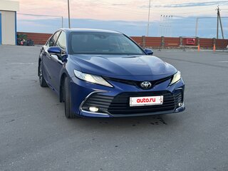2021 Toyota Camry VIII (XV70) Рестайлинг, синий, 3150000 рублей, вид 4