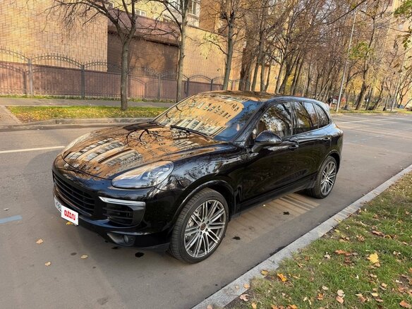 2015 Porsche Cayenne S II Рестайлинг (958), чёрный, 3600000 рублей