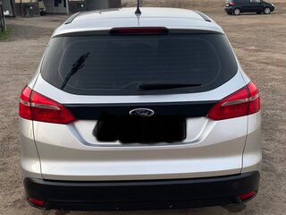 2016 Ford Focus III Рестайлинг, серебристый, 870000 рублей, вид 2