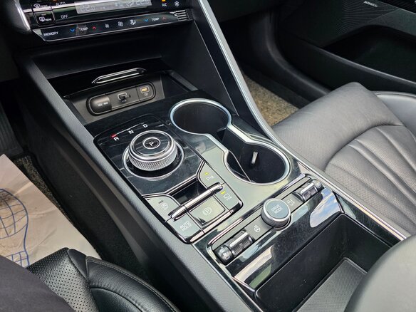 2020 Kia K5 III, чёрный, 3399000 рублей - вид 16