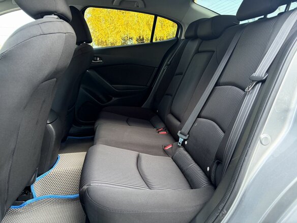 2013 Mazda 3 III (BM), серебристый, 990000 рублей - вид 12