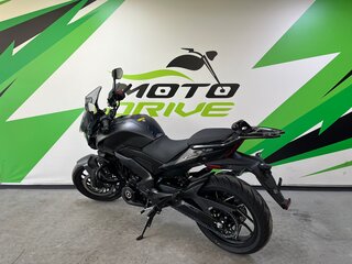 2026 Bajaj Dominar 400, чёрный, 479990 рублей, вид 4