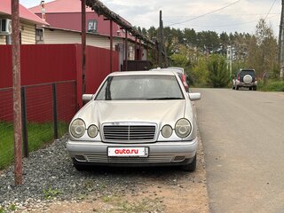 1995 Mercedes-Benz E-Класс 230 II (W210, S210), серебристый, 250000 рублей, вид 2