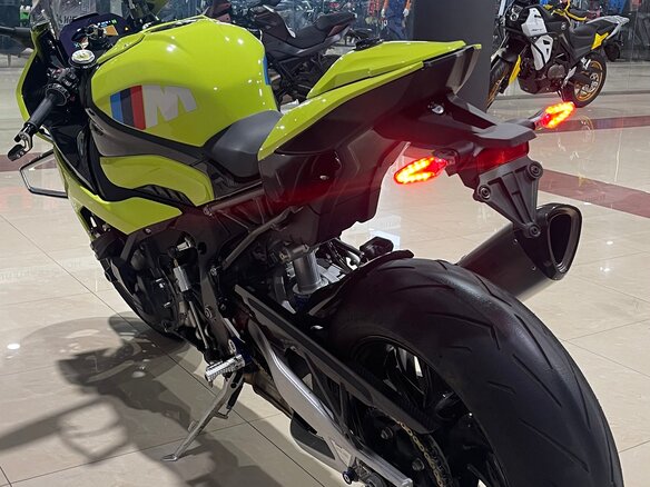 2021 BMW M 1000 RR, жёлтый, 2140000 рублей - вид 6