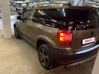 2011 Skoda Yeti I, коричневый, 600000 рублей, вид 4