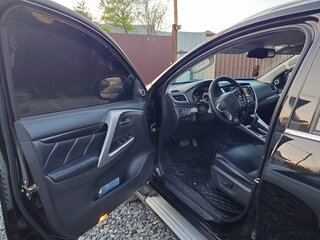 2017 Mitsubishi Pajero Sport III, чёрный, 2900000 рублей, вид 5