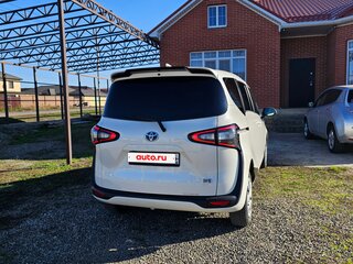 2018 Toyota Sienta II, белый, 1590000 рублей, вид 5