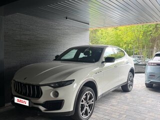 2017 Maserati Levante Diesel I, белый, 3750000 рублей, вид 2