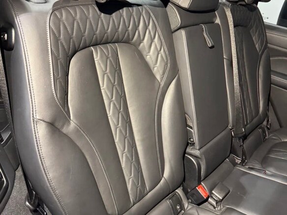 2020 BMW X7 M50d I (G07), чёрный - вид 24