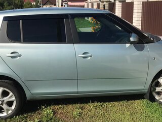 2012 Skoda Fabia II Рестайлинг, зелёный, 780000 рублей, вид 3