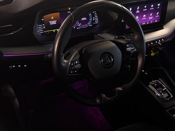 2022 Skoda Octavia IV (A8), зелёный, 2910000 рублей - вид 10