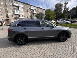 2021 Volkswagen Tiguan Allspace II Рестайлинг, серый, 3480000 рублей, вид 2