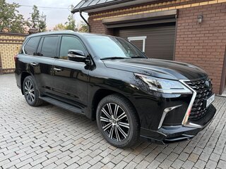 2021 Lexus LX 570 III Рестайлинг 2, чёрный, 16000000 рублей, вид 3