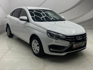 2024 Lada (ВАЗ) Vesta I Рестайлинг (NG), белый, 959000 рублей, вид 3