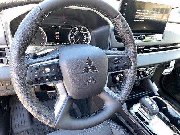 2026 Mitsubishi Outlander IV Рестайлинг, серый, 5318169 рублей - вид 4