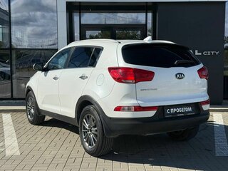 2014 Kia Sportage III Рестайлинг, белый, 1300000 рублей, вид 3