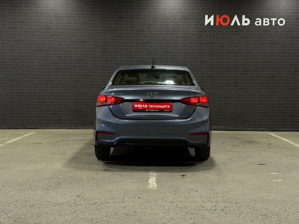 2017 Hyundai Solaris II, серый, 1070000 рублей - вид 5