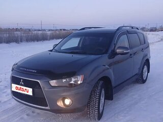 2011 Mitsubishi Outlander II Рестайлинг, серый, 975000 рублей, вид 1