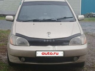 2001 Toyota Platz, бежевый, 300000 рублей, вид 1