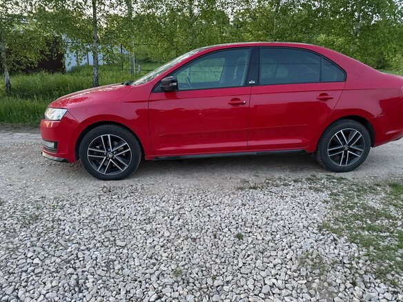 2018 Skoda Rapid I Рестайлинг, красный, 1100000 рублей - вид 6