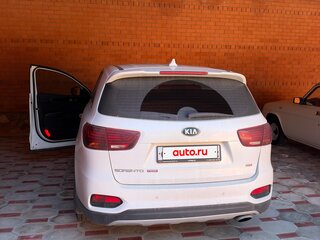 2019 Kia Sorento III Prime Рестайлинг, белый, 2350000 рублей, вид 5