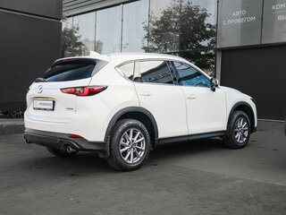 2023 Mazda CX-5 II Рестайлинг, белый, 2970000 рублей, вид 4