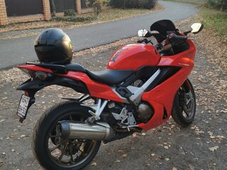 2015 Honda VFR 800, красный, 760000 рублей, вид 4