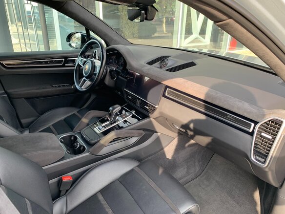 2021 Porsche Cayenne III, серый, 5900000 рублей - вид 18