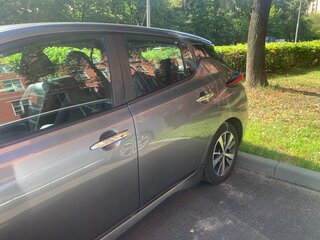 2019 Nissan Leaf II (ZE1), серый, 1980000 рублей, вид 5