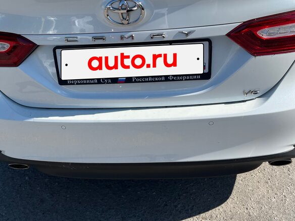 2021 Toyota Camry VIII (XV70) Рестайлинг, белый, 3400000 рублей - вид 4