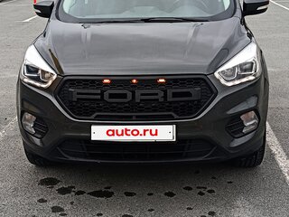 2018 Ford Kuga II Рестайлинг, серый, 1630000 рублей, вид 1