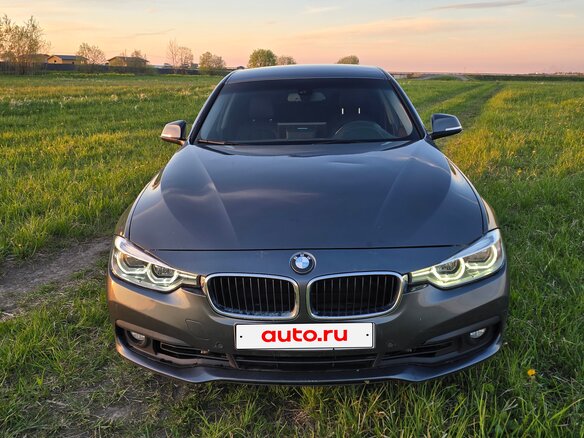 2018 BMW 3 серии 320i xDrive VI (F3x) Рестайлинг, серый, 1500000 рублей - вид 4