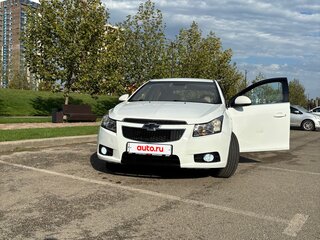 2012 Chevrolet Cruze I, белый, 700000 рублей, вид 1