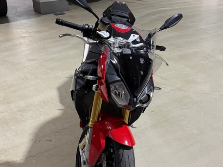 2017 BMW S 1000 R, красный, 950000 рублей, вид 5