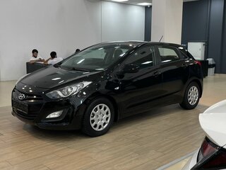 Hyundai i30 II