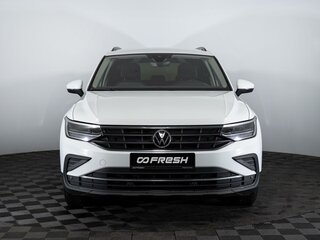 2021 Volkswagen Tiguan II Рестайлинг, белый, 2600000 рублей, вид 3